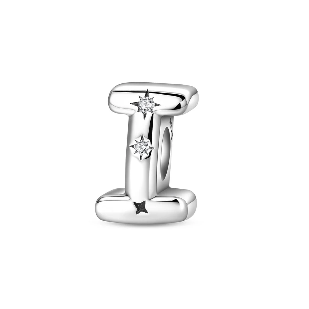 Charm Letra Estrellas