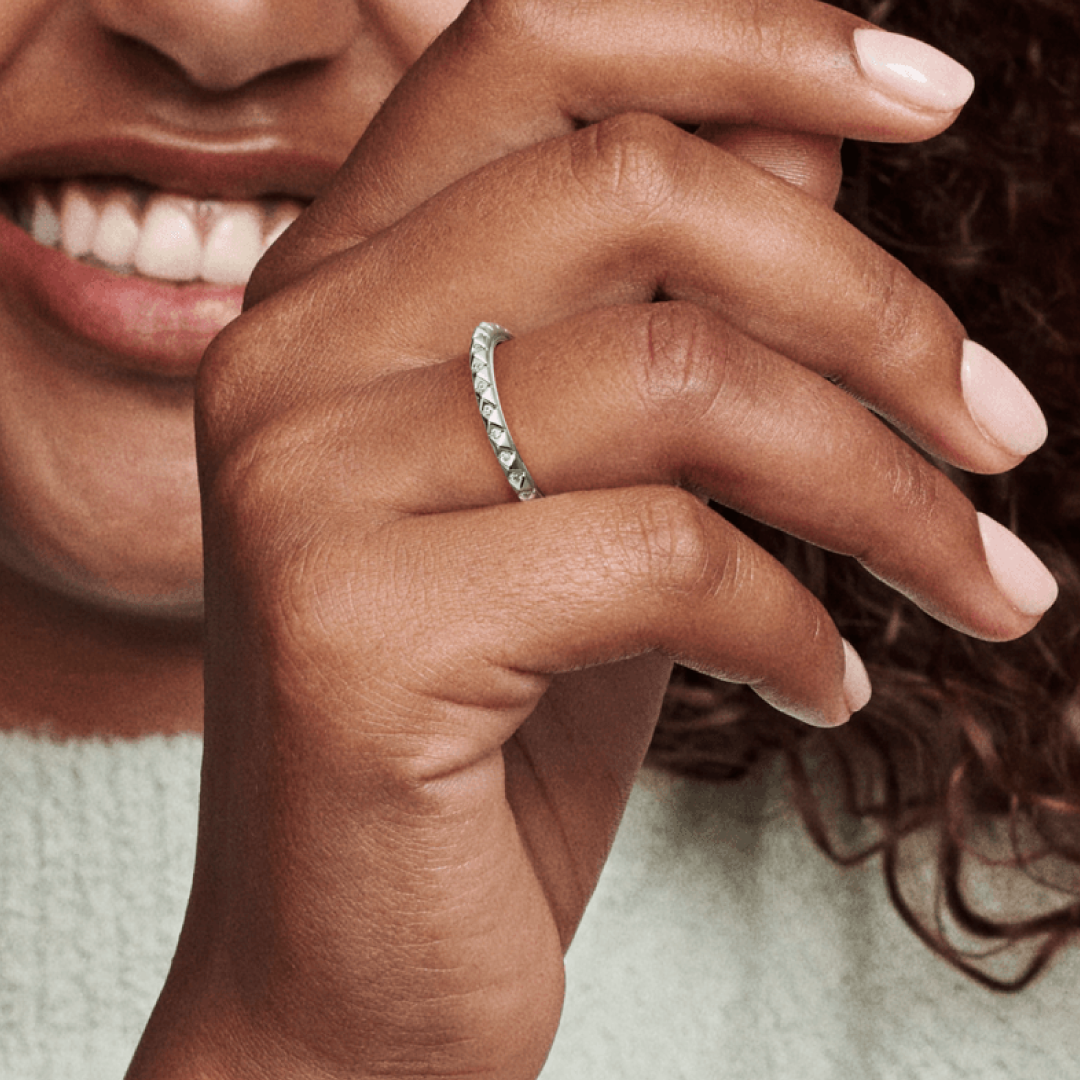 Anillo Pirámide Clásico