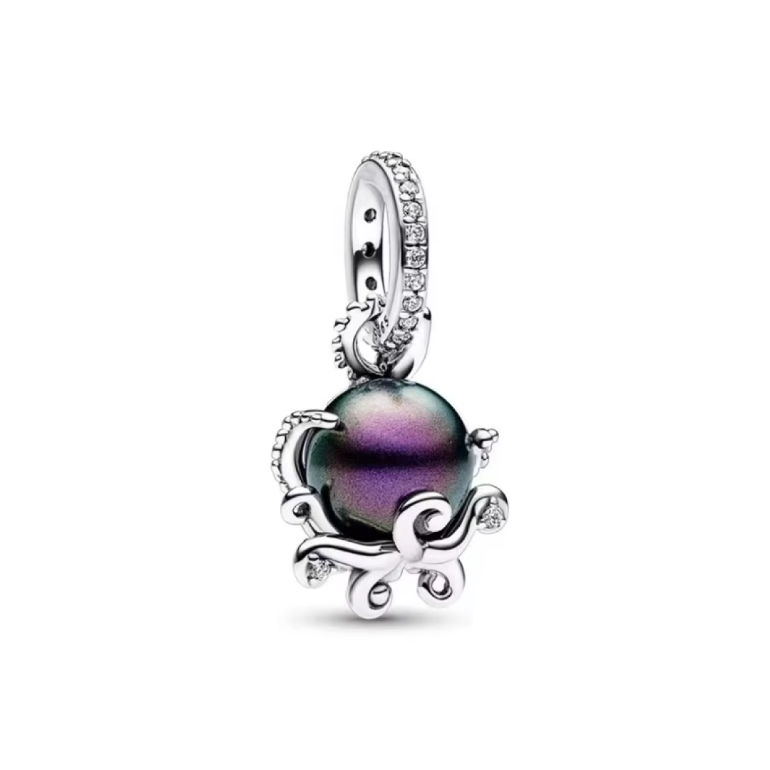 Charm Ursula