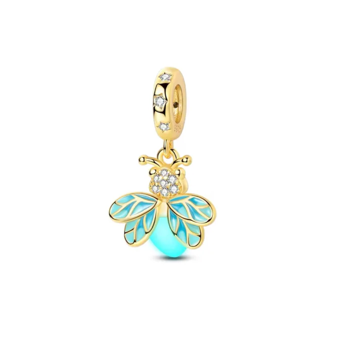 Charm Luciernaga Dorada