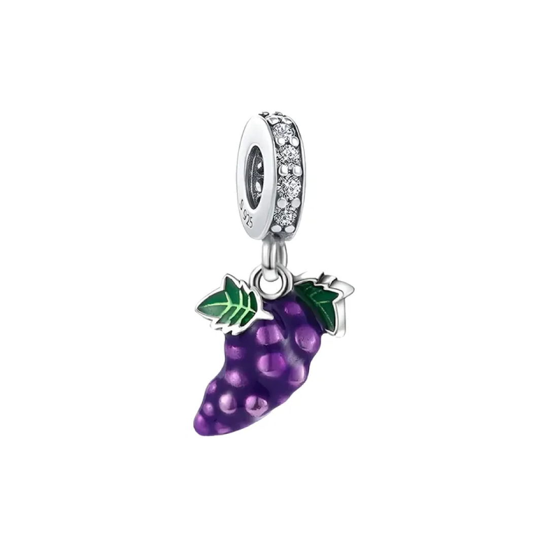 Charm Uvas